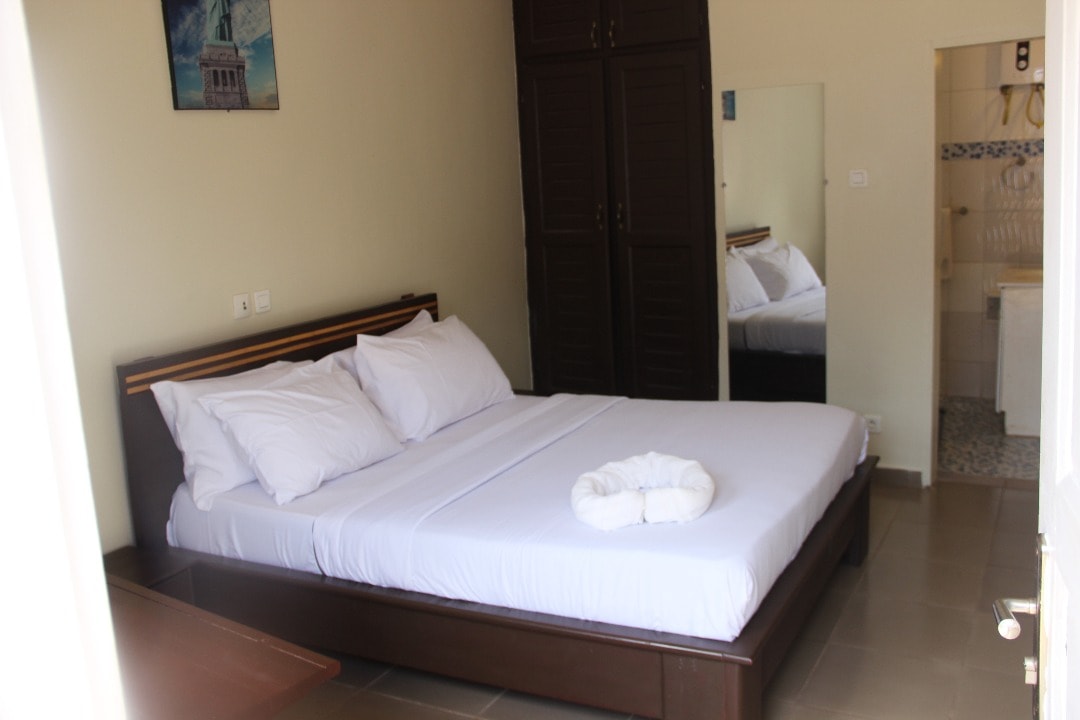 Chambre spacieuse et moderne